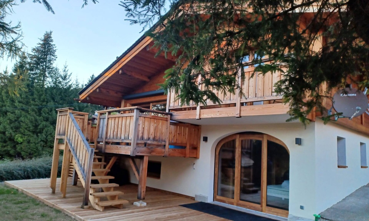 La Clusaz Ski Chalet | A unique chalet with exceptional panoramic views and direct access to hiking trails.