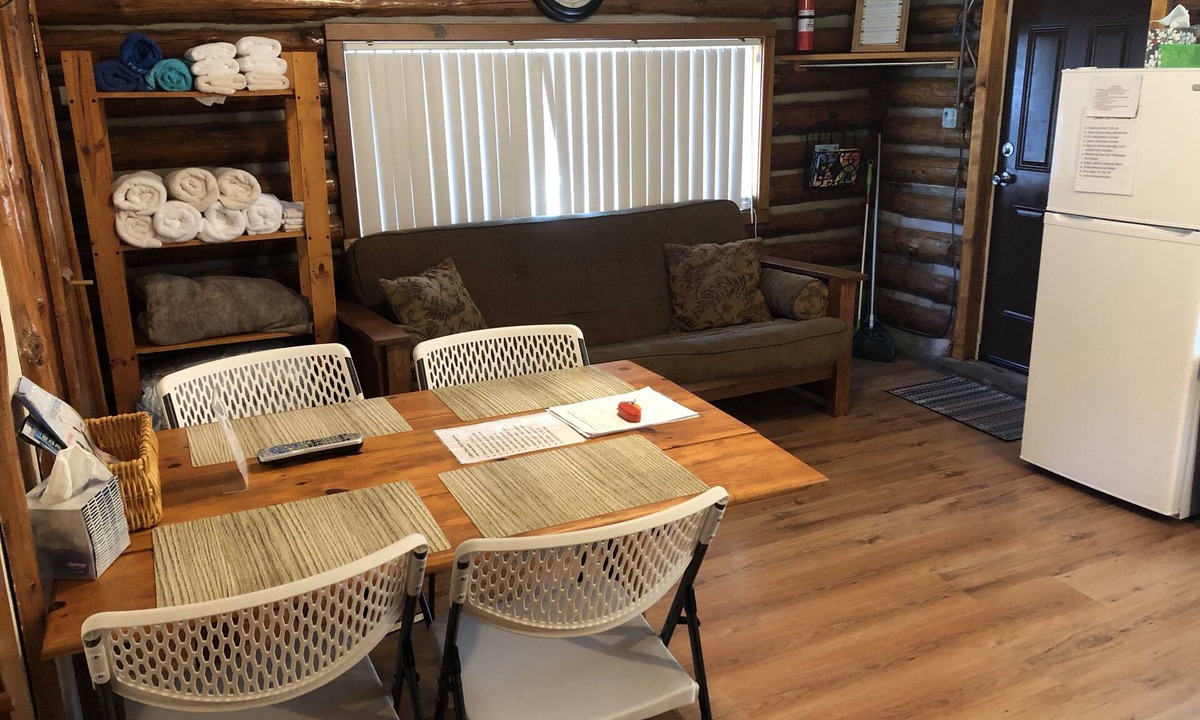 Mayfield Cabin | Cabin 2 closest small cabin to the water