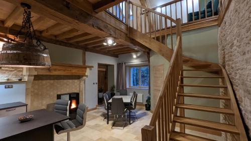 Beire-le-Chatel Bed & Breakfast | La Ferme du Château