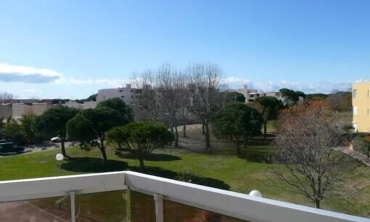 Le Grau-Du-Roi Apartment | P2 Cabin 300 Meters From The Beach With Parking - Seaquarium (sleeps 4)