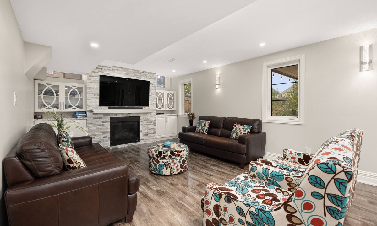 Brampton Apartment | Walkout Basement with Private Entrance