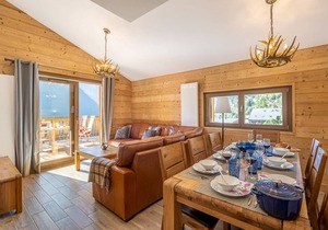 8-person flat, modern close to the centre and skiing, quiet location in Châtel