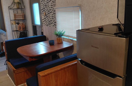 Wayne House | 1 Bedroom Stationery RV on Private Property Convenient to Anything Indy Offers!