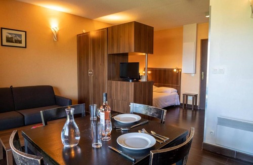 Jausiers Apartment | 27 m² Studio flat ∙ 1 bedroom ∙ 4 guests