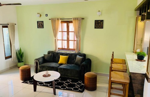 Fatona Villa | A's Granduer Villa