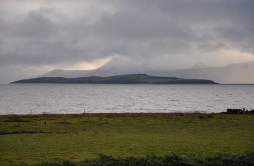 Rothesay Cottage | Beautiful location with sea views & beach close by.