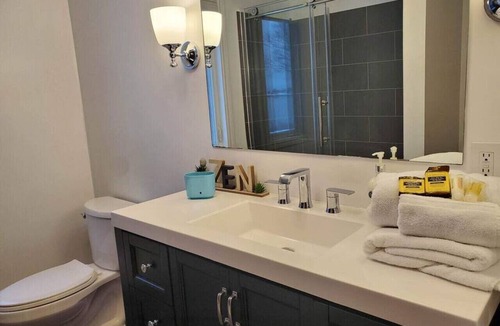 Saint John House | Bungalow on The Bay 3 Bedrooms 2 Bathroom. Sleeps 8