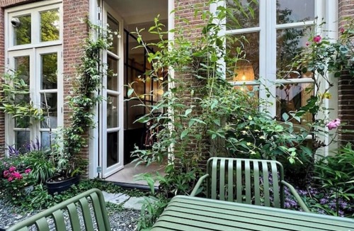 Grachtengordel-West Apartment | Charming Jordaan Garden Apartment - Stylish Stay in the Heart of Amsterdam