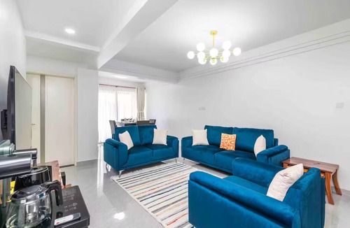 Kilimani Apartment | Executive 2BR Stunning Views ,Golf Simulator & Gym