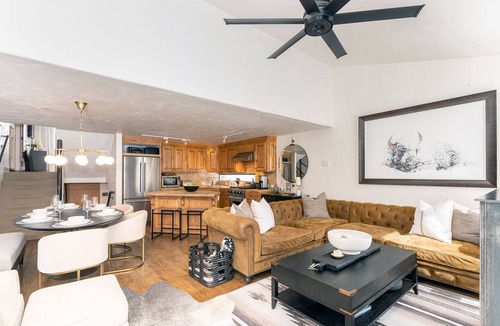 Telluride Condo | Family-Friendly 3BR Telluride Stay | Fireplace, Hot Tub + Walk to Lift 7