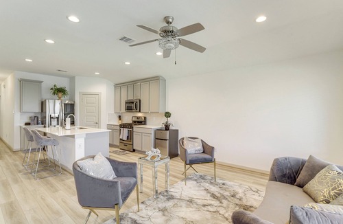 Clodine House | Fenced Yard: Quiet Family Home in Richmond