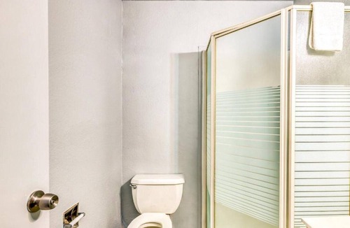 Clodine Apartment | Houston | 2 Full Bed