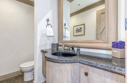Upper Village House | Pinnacle Ridge 5 - Ski in Ski out, Private Hot Tub, Gas Fireplace