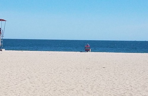 Centerville House | PRIVATE OASIS:4min CraigvilleBch-AC-FirePit-OutdoorShower-BeachPass-bikes-kayaks