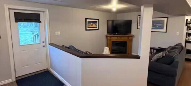 2 BD Apartment-Sleeps 5 Near Stonefields Estate & Mississippi River, Heated Pool in Carleton Place