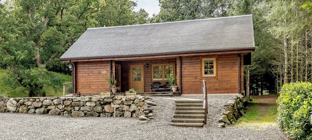 2 bedroom accommodation in Killin, near Crianlarich in Killin