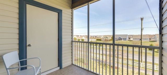 4 Mi to Beaches: Luxe Coastal Resort Condo in Lewes