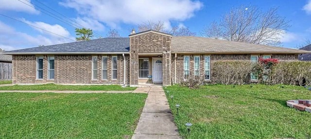 4BR Houston Stay | Pet Friendly | Sleeps 8 in Houston
