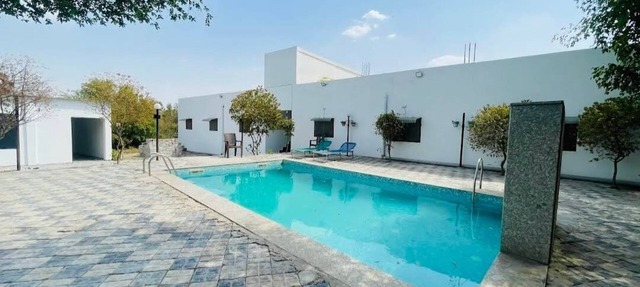7-bedroom farmhouse in gorgeous Gairatpur Bas Gurgaon with AC, WiFi in Gairatpur Bas Gurgaon