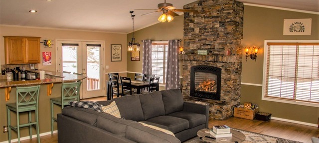 AC! Beautiful, Cozy Home, Walk to Village Lake in Pagosa Springs