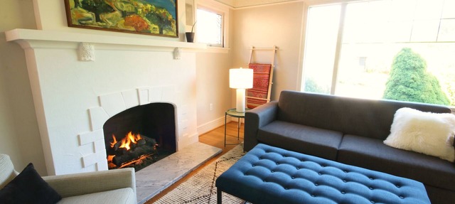 Ballard Brick Tudor A/C Dog-Friendly in Seattle
