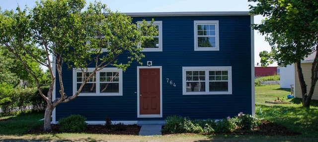 Bella's Blue House, Pouch Cove in Pouch Cove