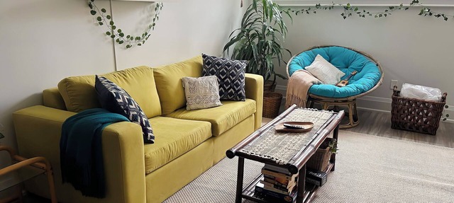 Boho-chic Spacious Basement Apartment in Toronto