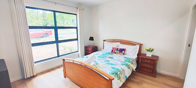 Brand new settled house near shops with Netflix in Scullin