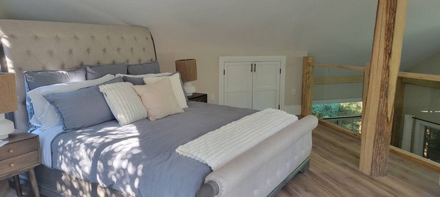 Calming, peaceful Port Stanley Retreat surrounded by Spruce trees in Central Elgin