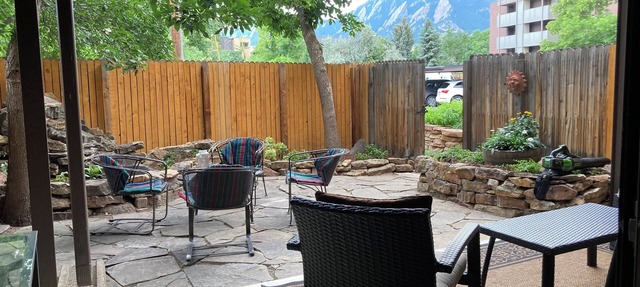 Central Boulder & Close to Everything - Fully Furnished Blocks to Pearl St. in Boulder