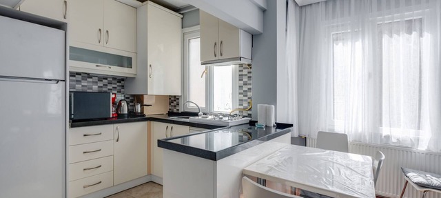Central Flat w Balcony 5 min to Ortakoy Square in Istanbul