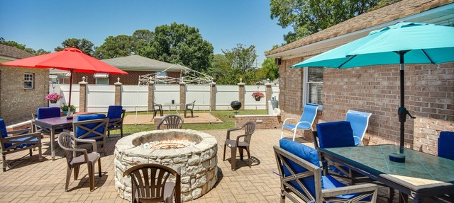 Centrally Located Hampton Home: 6 Mi to Downtown! in Hampton