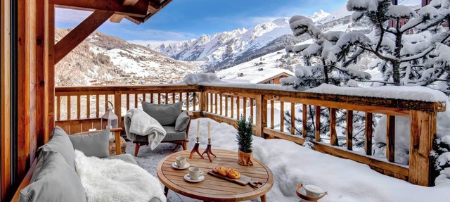 Chalet Timan - ski-in ski-out break for 8, spa & views - OVO Network in La Clusaz