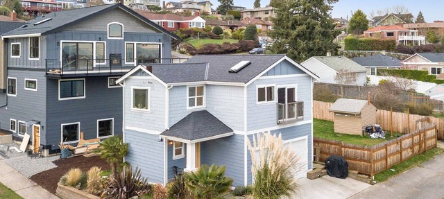 Coastal View Home - Newly Remodeled. Water Taxi Ride Away to see the WORLD CUP! in Seattle