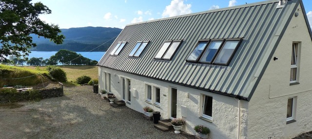 Comfortable Cottage for 2 in the Heart of Argyll on a farm by lovely Loch Awe in Dalmally