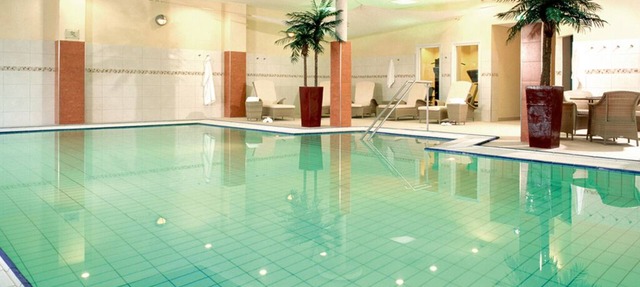 Convenient Location! Outdoor Pool, Free Parking! Close to Groninger Museum in Paterswolde