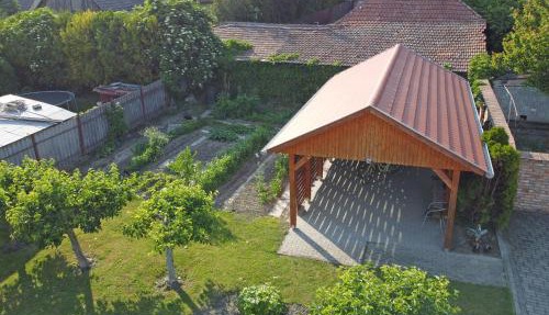 Füzesi Papa Vendégháza in Harta