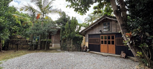 Family fun! Quiet rural space near city center by car｜Okinawa Old House Inn in 石垣市