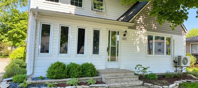 Family-sized home 5 minutes from beaches & Point Pelee National Park! in Leamington