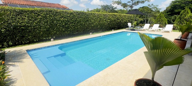 Fincas Panaca Jagüey 21 Grupo VIP | Exclusivity, swimming pool and heated Jacuzzi in Quimbaya