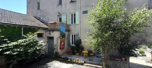 Former rectory across from the church. Pets are allowed at no extra charge. in Saint-Florent-sur-Auzonnet