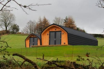 Fox's Den in Bathgate