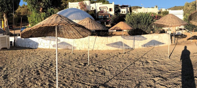Garten-appartement mit Meerblick und 1 Min. Fussweg zum Strand in Torba