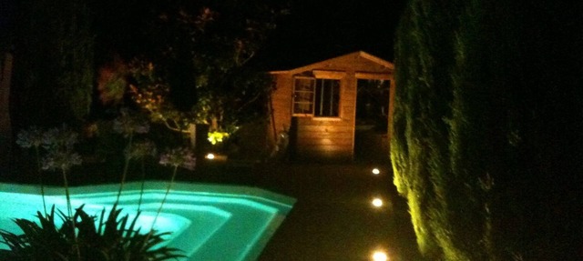 Gîte du Pigeonnier with private heated swimming pool and air conditioning in Alzonne