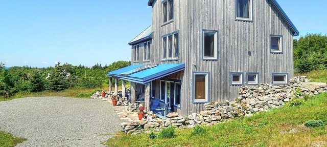 Gorgeous Timberframe, minutes to the Northumberland Strait in Antigonish
