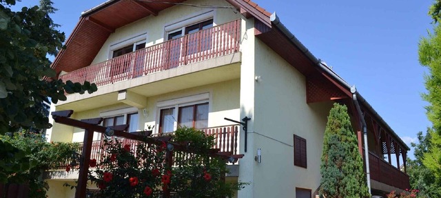 Holiday apartment in a quiet location with pool and children's playground in Siófok