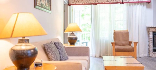 Horseshoe Valley Suites - The Evergreen in Oro