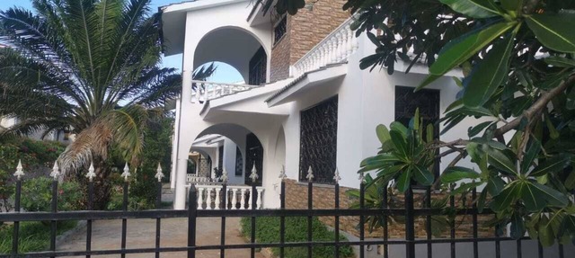 House Numba Tatu Your Tropical Home Away from Home!nTours, Beaches & Good Vibes in Mombasa