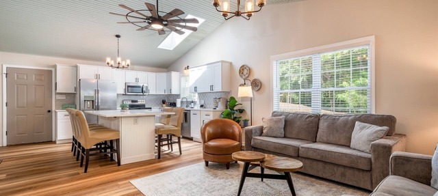 Lake Escape's Cottage on the Cove in Terrell