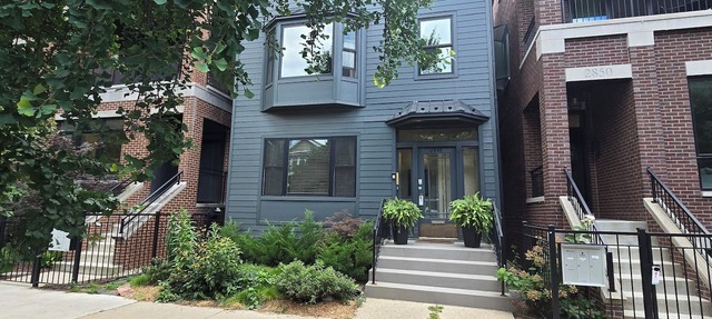 Lakeview/LincolnPark 2BR/1BA Updated Vintage Apartment in walkable neighborhood in Chicago